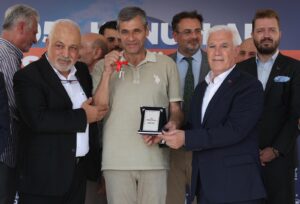Büyük dönüşümde ilk anahtarlar teslim edildi